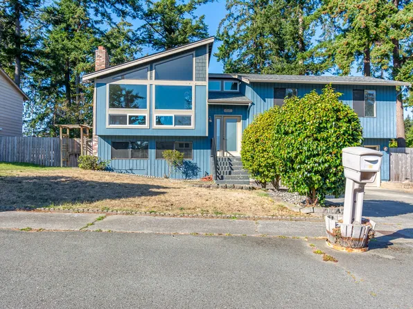 564 NW 2nd Ave, Oak Harbor, WA 98277