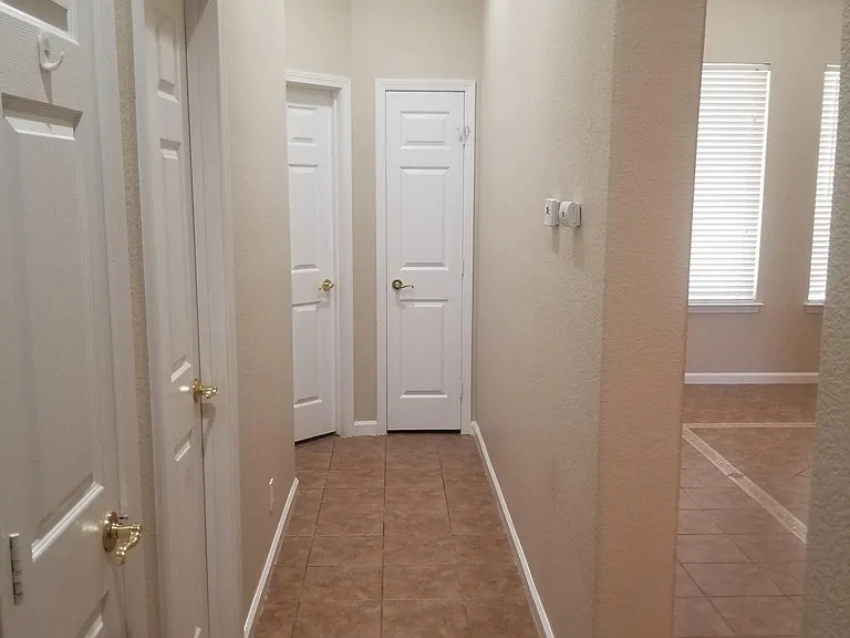 514 Rodeo Grounds Way — Photo 12