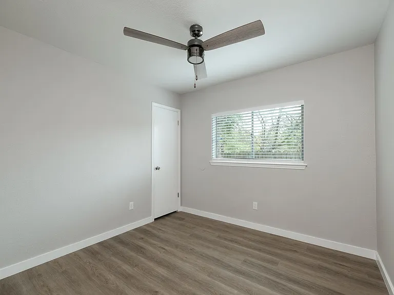 1301 Black Cherry Dr — Photo 21