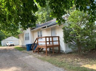 4021 Fir Rd, Mishawaka, IN 46545