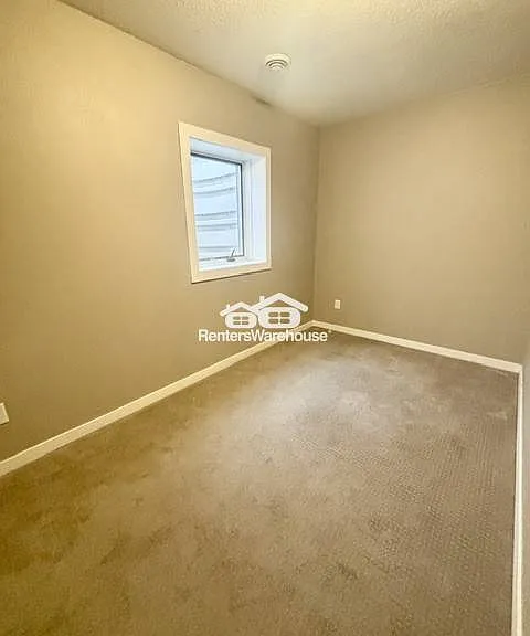 3317 Old Stone Way NE — Photo 17