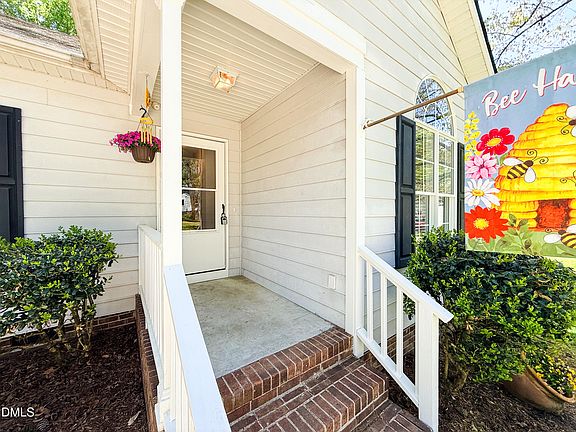 3rd image of 2764 Gregory Ct