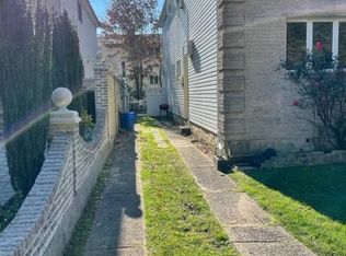 890 Westwood Ave #B, Staten Island, NY 10314