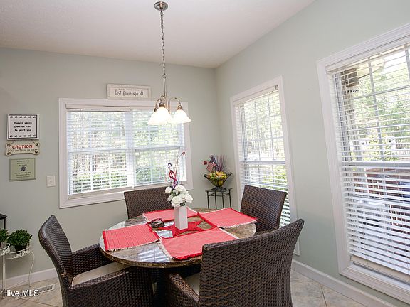 4th image of 1150 Linden Road