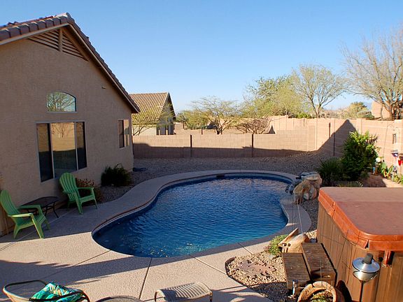 2nd image of 579 S Sunny Rock Dr
