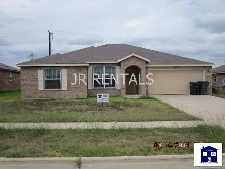 3909 Deputy Dr — Photo 2