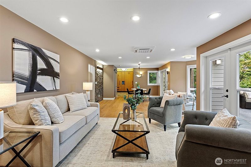 4th image of 16430 266th Avenue SE