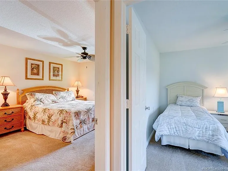 271 NE Edgewater Dr #271 — Photo 38