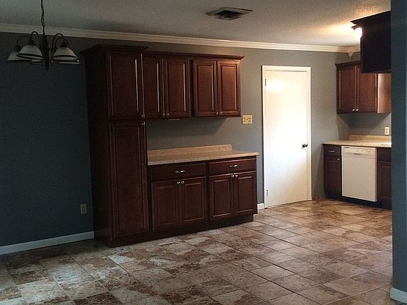 5th image of 131 Winding Creek Cir NW