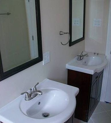 5th image of 1429 W 93rd St