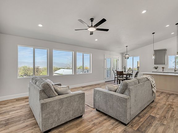 5th image of 598 Canyon Rd