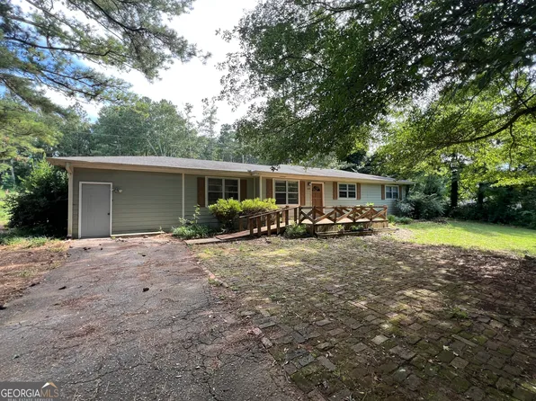 929 Honeysuckle Trl, Winder, GA 30680