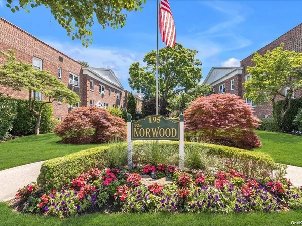 195 N Village Avenue #A 23, Rockville Centre, NY 11570
