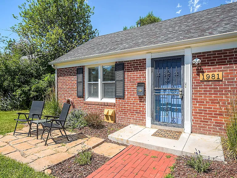 3 bed, 1578 sqft, $2,600 — Photo 1