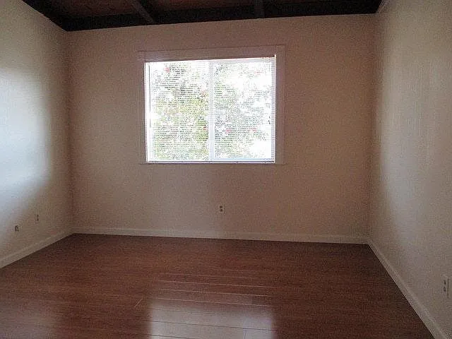 4455 Pacific St #8 — Photo 2