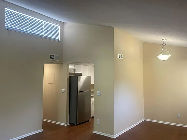 Urban Place Apartments — Photo 78