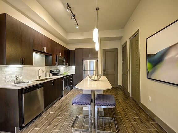 4th image of 7440 N Kendall Dr #2416