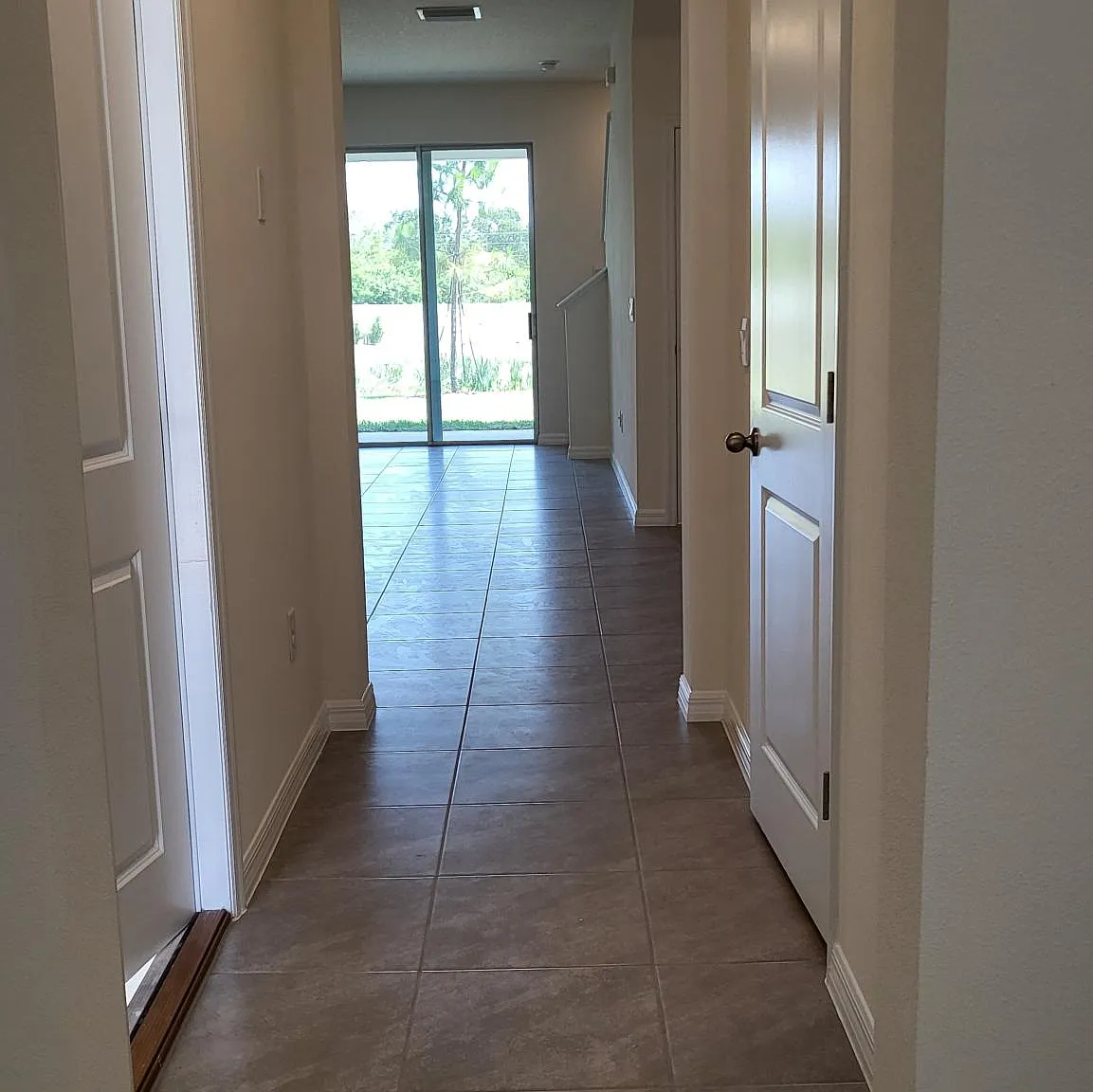 3 bed, 1673 sqft, $2,450 — Photo 4