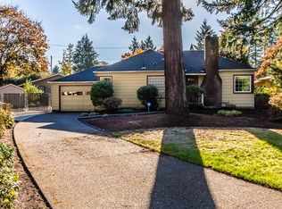 11430 SE Hawthorne Blvd, Portland, OR 97216