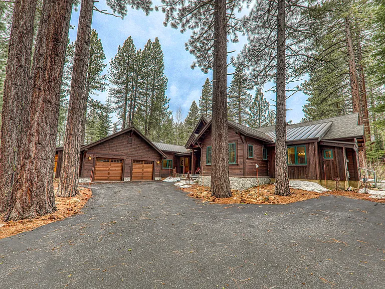 11172 Comstock Dr — Photo 36
