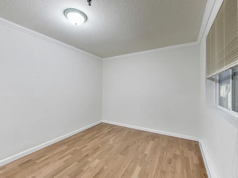 193B Henry St — Photo 13