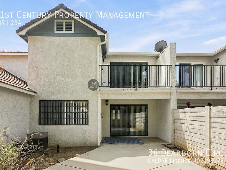 36 Dearborn Cir — Photo 16