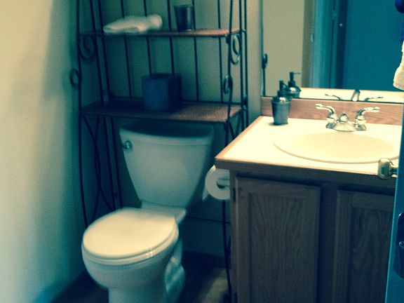 4th image of 3414 Broadmoor Dr NE
