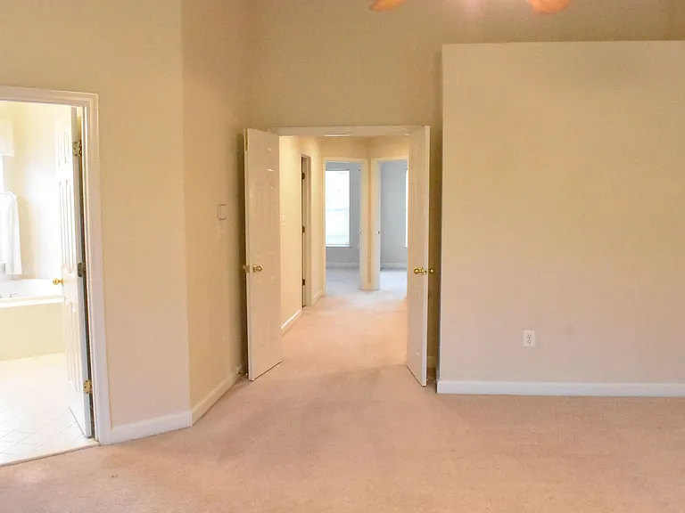 1310 Walker Dr — Photo 35