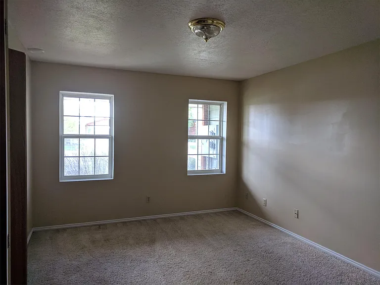 439B Country Club Ln — Photo 19