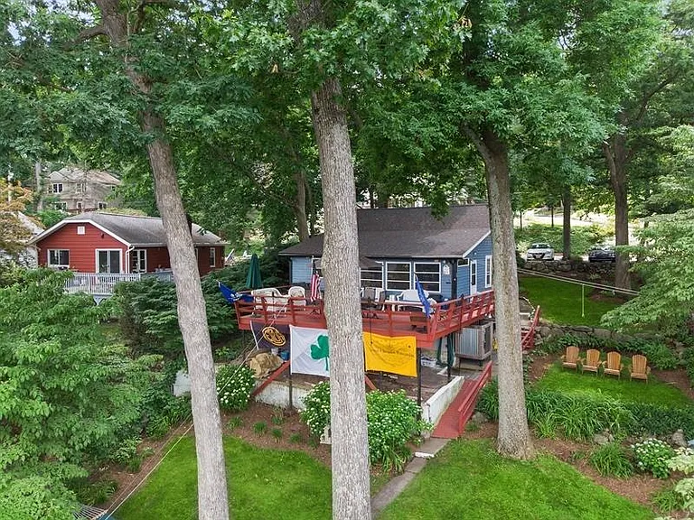 137 Lakeview Ave — Photo 24