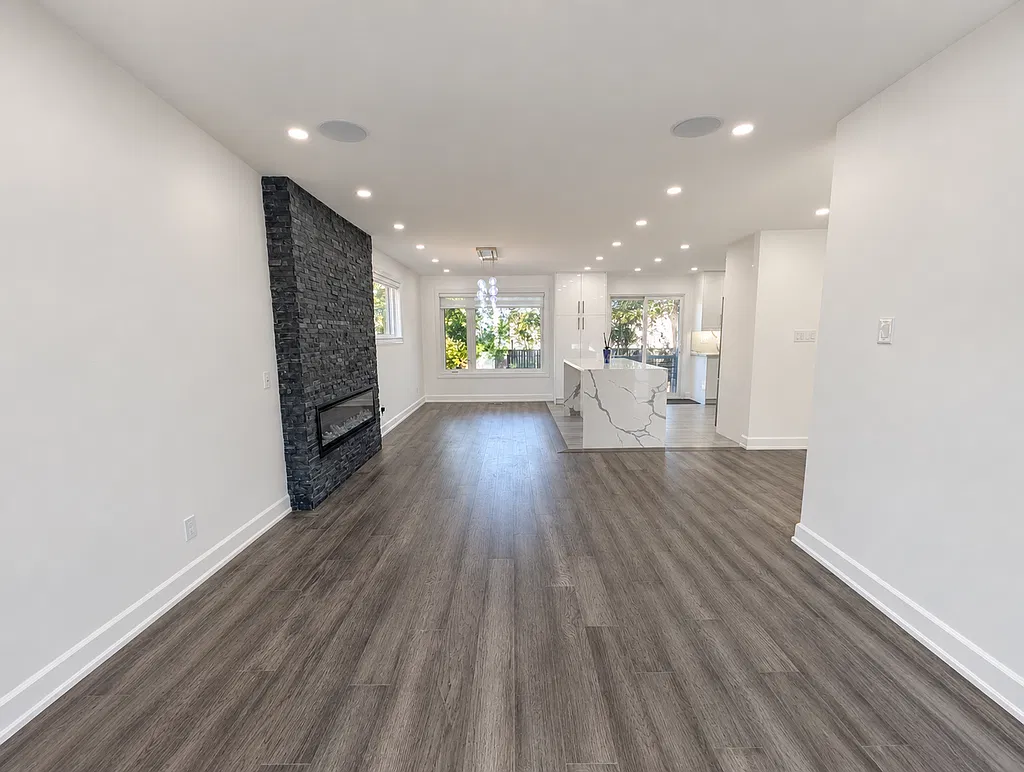 2474 Bridge Road — Photo 3