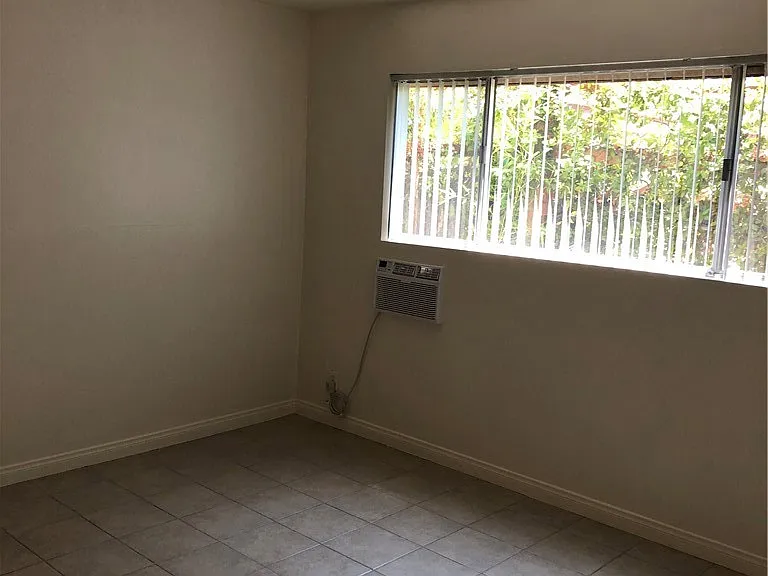 611 E Maple St #3 — Photo 11