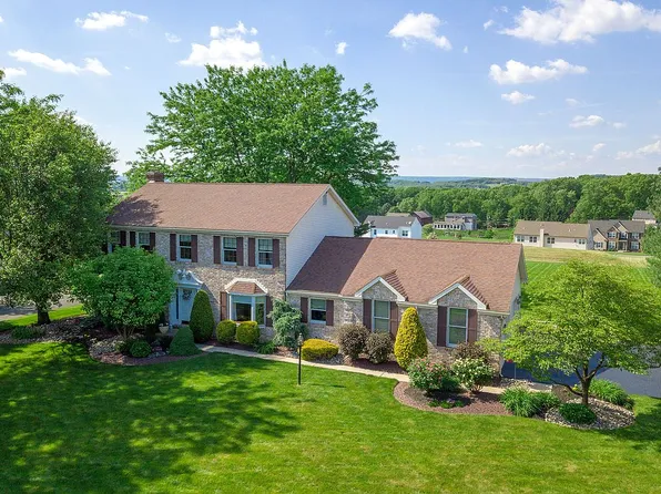 4379 Bachman Dr, Schnecksville, PA 18078