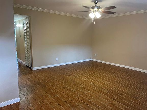 2nd image of 5550 N Braeswood Blvd APT 134