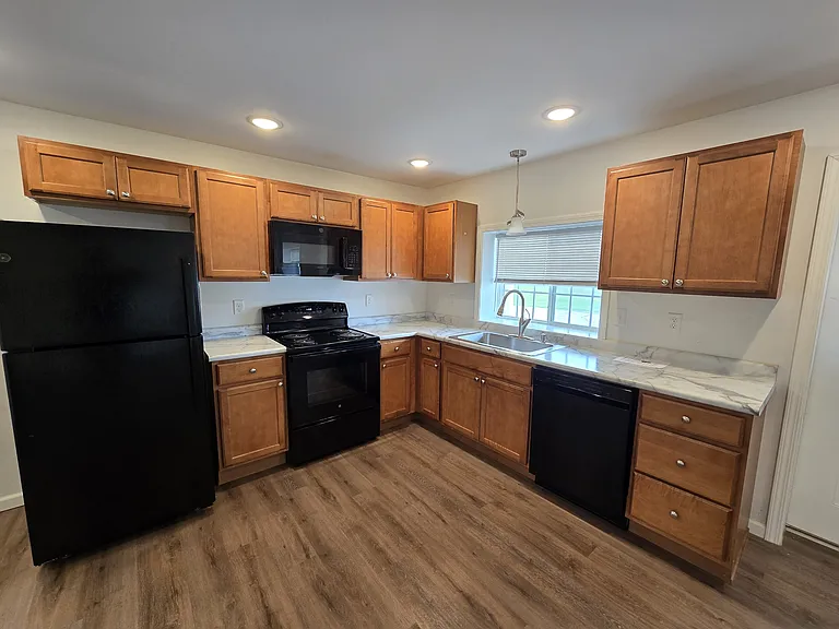 904 W Welsh St #A — Photo 1