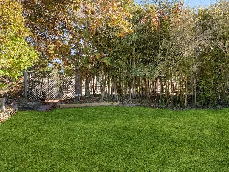 24 Jacqueline Dr — Photo 32