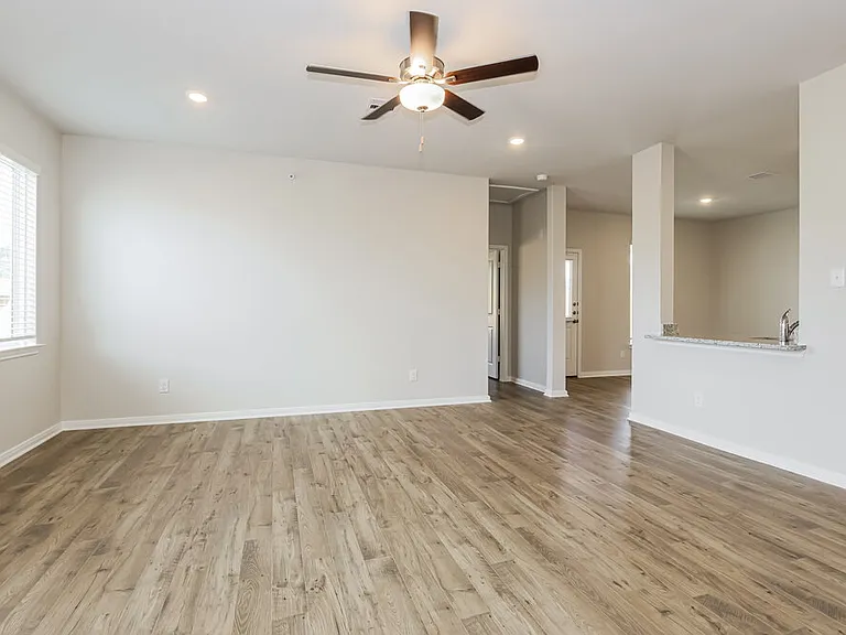 15582 Caramel Springs Dr — Photo 4