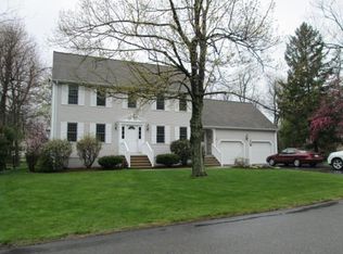 34 Brentwood Dr, Holden, MA 01520