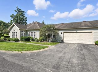 214 Wilcox Rd, Youngstown, OH 44515