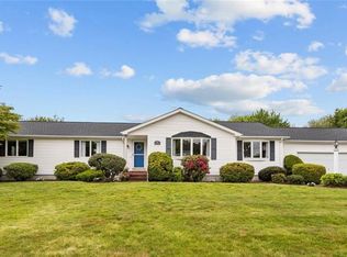 15 Womantam Ln, Cumberland, RI 02864