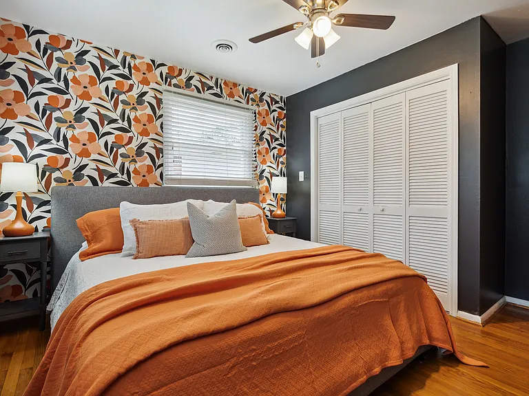 1104 Dickson Ave — Photo 27