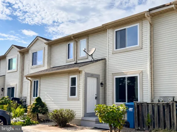 110 Aidone Ln, New Castle, DE 19720