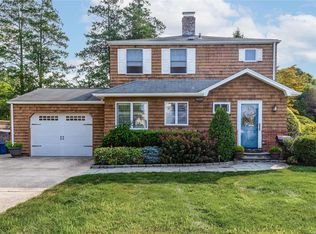 73 Titus Ave, Carle Place, NY 11514