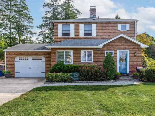 73 Titus Avenue, Carle Place, NY 11514