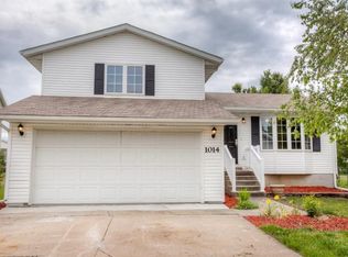 1014 N 9th St, Indianola, IA 50125