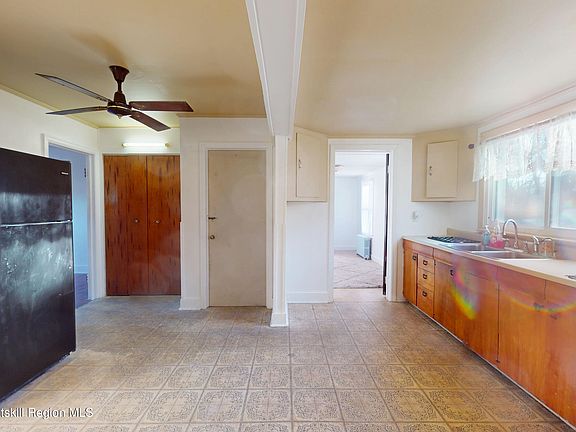 4th image of 50 Kings Road