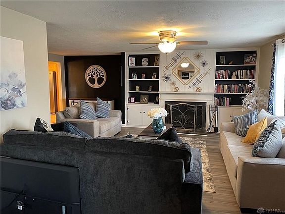 4th image of 314 Scott Ave