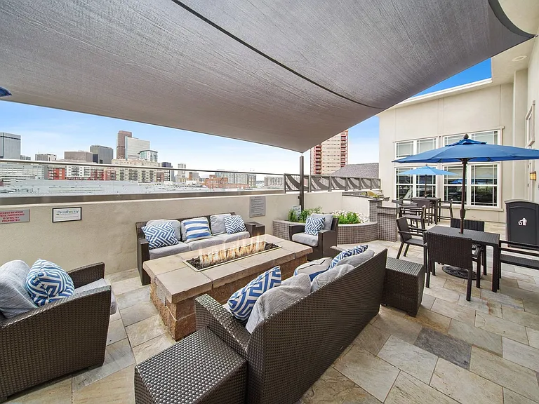 ParkAvenue_amenity_rooftop (1)