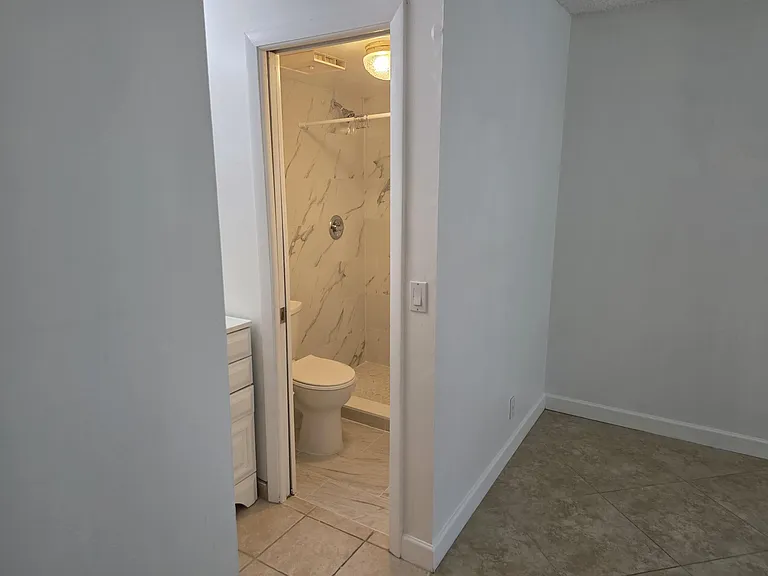 170 SE 7th St #301 — Photo 19