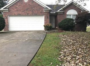 7041 Maize Dr, Knoxville, TN 37918